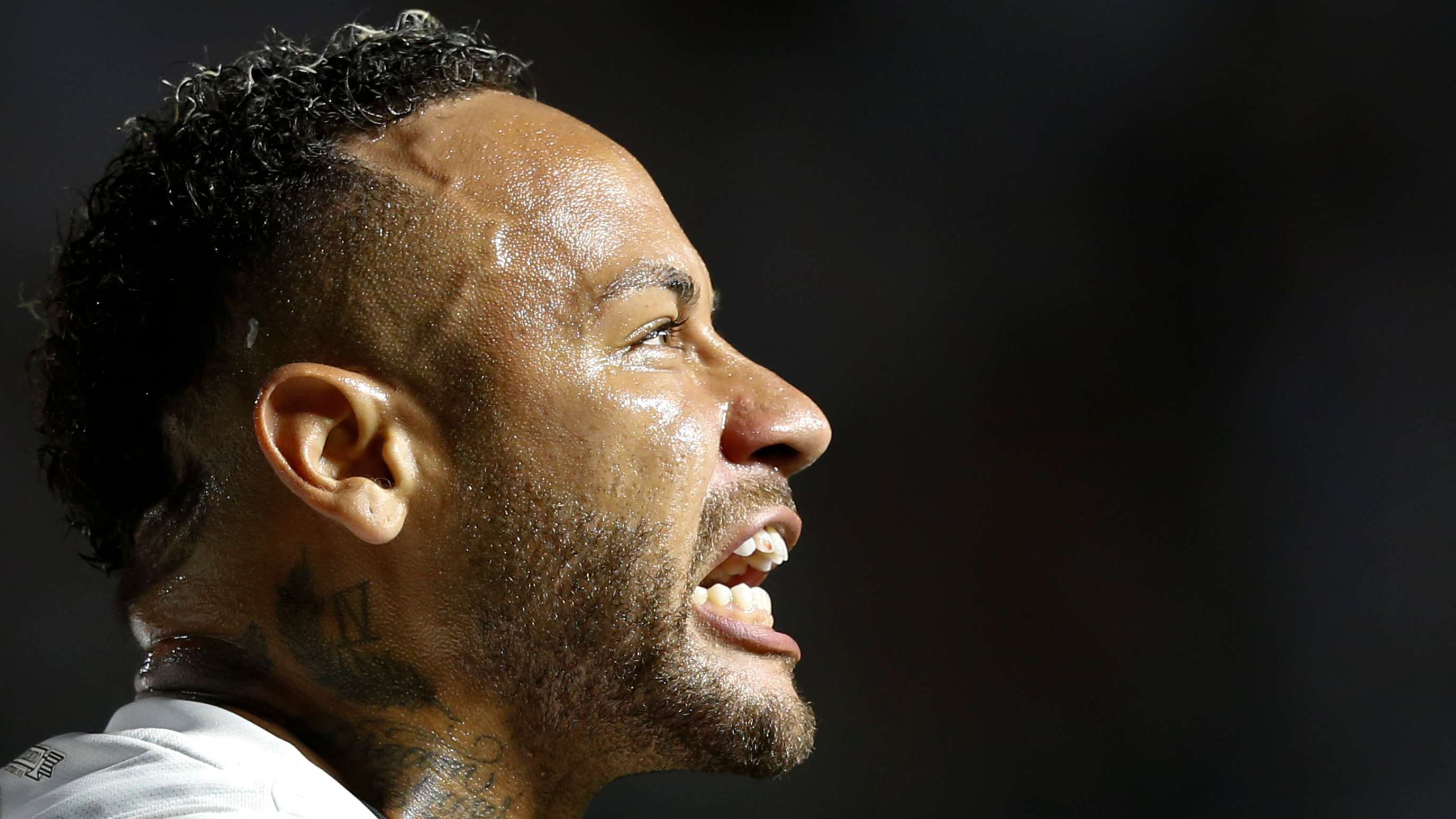 術時面臨著 術時面臨著